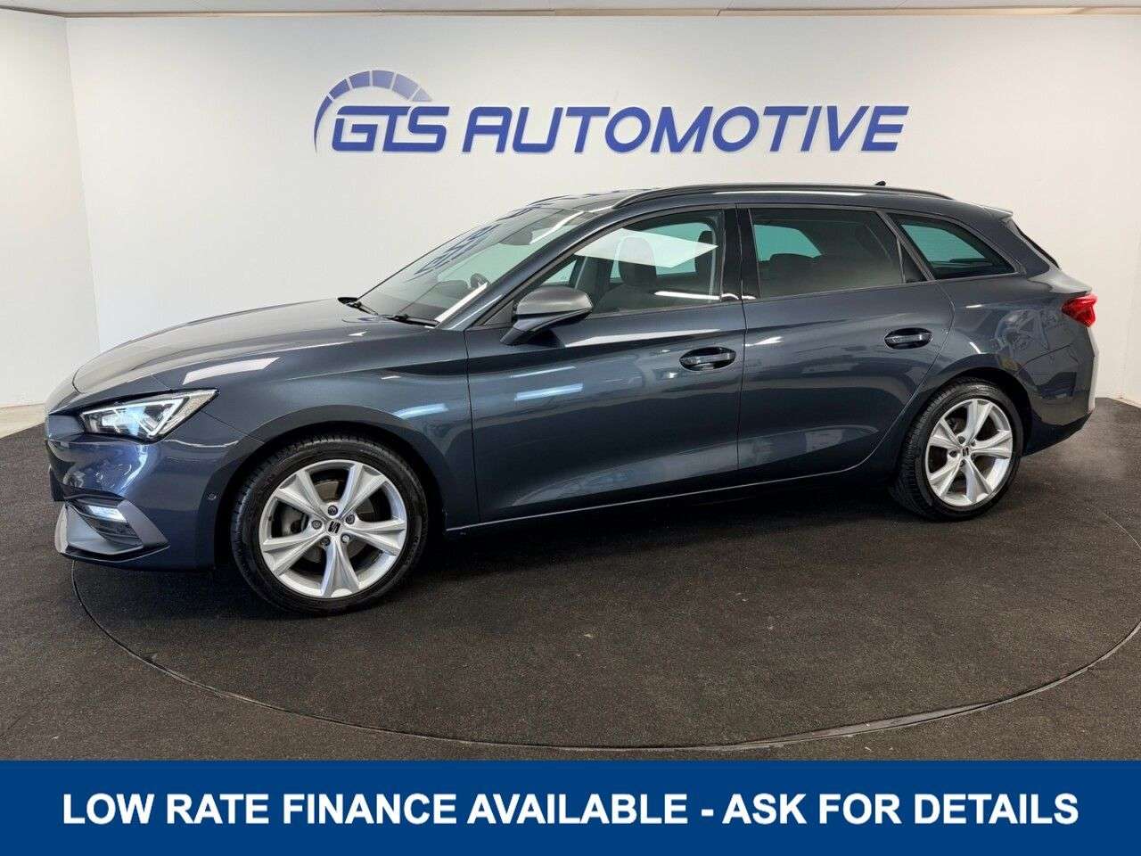 A 2024 SEAT LEON ESTATE 1.5 eTSI MHEV FR HYBRID DSG AUTO 150 BHP + SAT NAV + REAR CAMERA 10 MONTHS A 2024 SEAT LEON ESTATE 1.5 eTSI MHEV FR HYBRID DSG AUTO 150 BHP + SAT NAV + REAR CAMERA 10 MONTHS