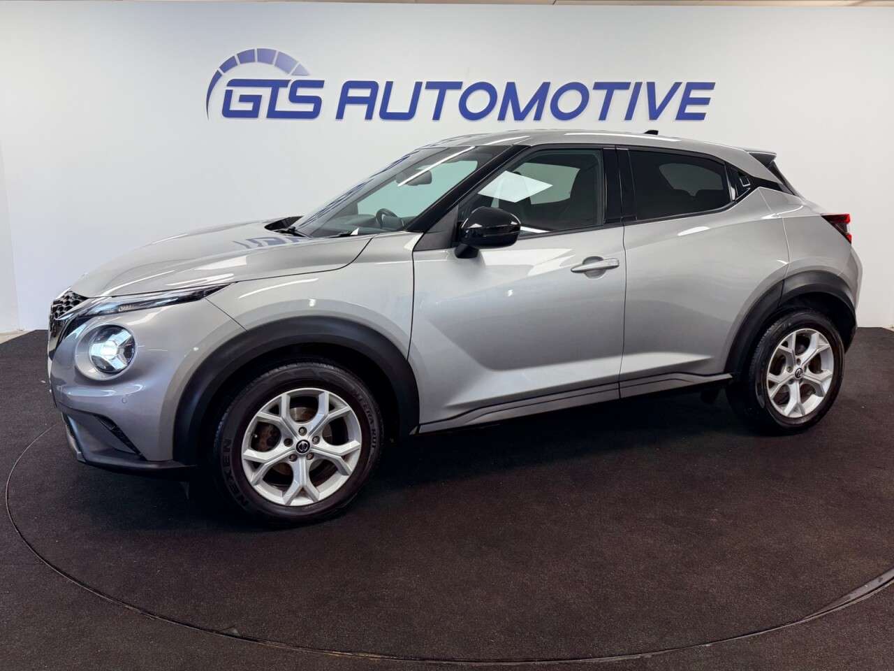 A 2020 NISSAN JUKE 1.0 DIG-T N-CONNECTA DCT AUTO 115 BHP + SAT NAV + REAR CAMERA SIX MONTH WAR A 2020 NISSAN JUKE 1.0 DIG-T N-CONNECTA DCT AUTO 115 BHP + SAT NAV + REAR CAMERA SIX MONTH WAR