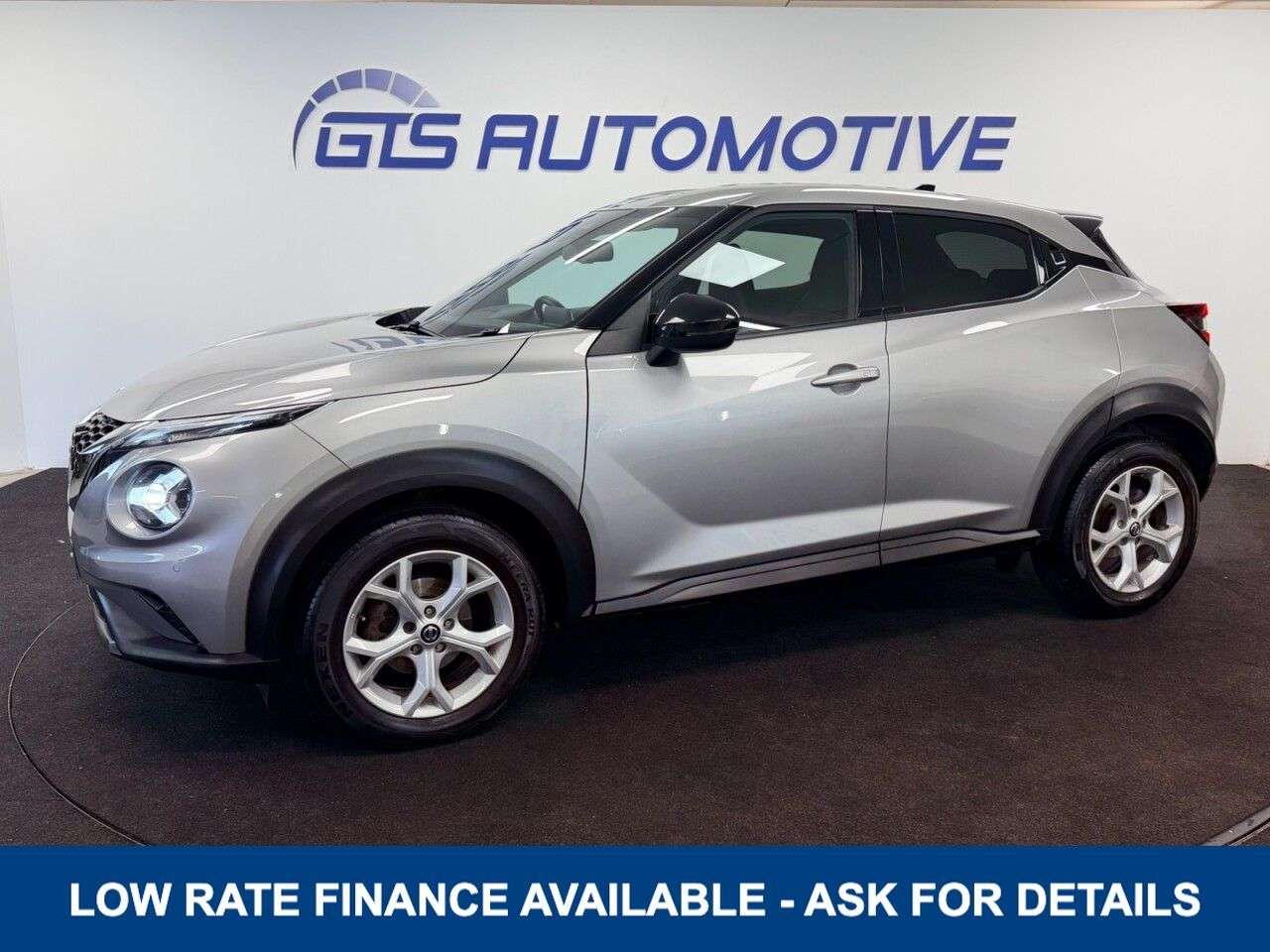 A 2020 NISSAN JUKE 1.0 DIG-T N-CONNECTA DCT AUTO 115 BHP + SAT NAV + REAR CAMERA SIX MONTH WAR A 2020 NISSAN JUKE 1.0 DIG-T N-CONNECTA DCT AUTO 115 BHP + SAT NAV + REAR CAMERA SIX MONTH WAR