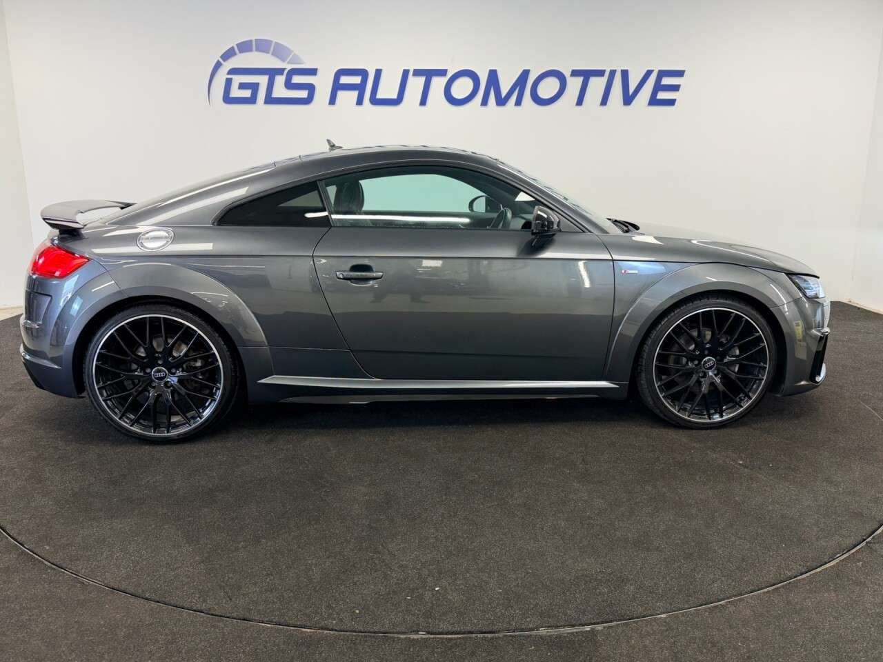 2021 AUDI TT 2021 AUDI TT