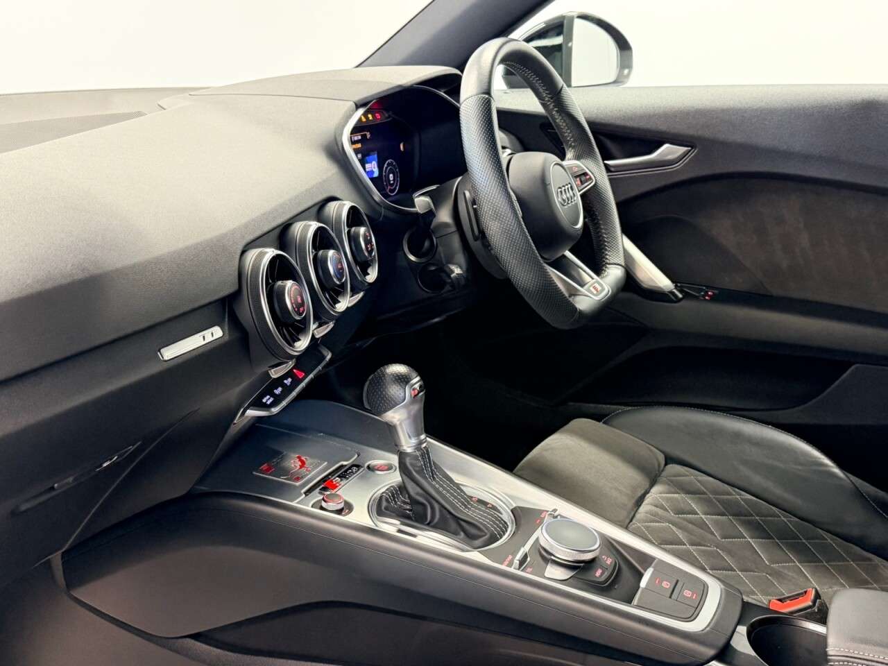 2021 AUDI TT 2021 AUDI TT