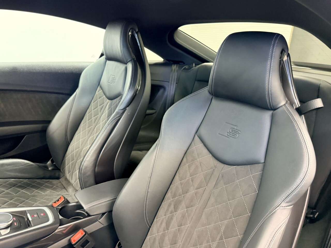 2021 AUDI TT 2021 AUDI TT