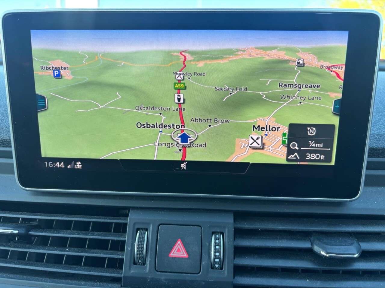 A 2019 AUDI Q5 2.0 TDI 40 SPORT S-TRONIC QUATTRO 190 BHP A 2019 AUDI Q5 2.0 TDI 40 SPORT S-TRONIC QUATTRO 190 BHP