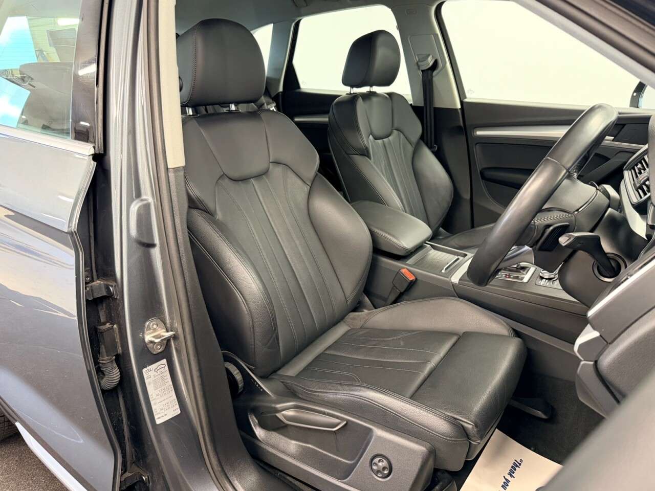 A 2019 AUDI Q5 2.0 TDI 40 SPORT S-TRONIC AUTO QUATTRO 190 BHP + SAT NAV + HEATED LEATHER S A 2019 AUDI Q5 2.0 TDI 40 SPORT S-TRONIC AUTO QUATTRO 190 BHP + SAT NAV + HEATED LEATHER S