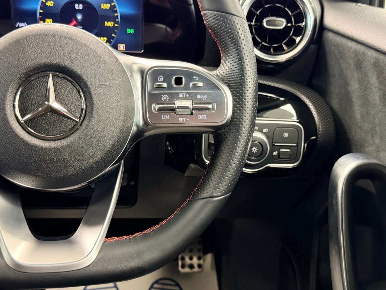 2019 MERCEDES-BENZ A CLASS 2019 MERCEDES-BENZ A CLASS