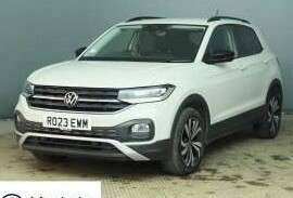 A 2023 VOLKSWAGEN T-CROSS 1.0 TSI BLACK EDITION FIVE DOOR 110 BHP + PARKING SENSORS + APPLE CAR PLAY A 2023 VOLKSWAGEN T-CROSS 1.0 TSI BLACK EDITION FIVE DOOR 110 BHP + PARKING SENSORS + APPLE CAR PLAY
