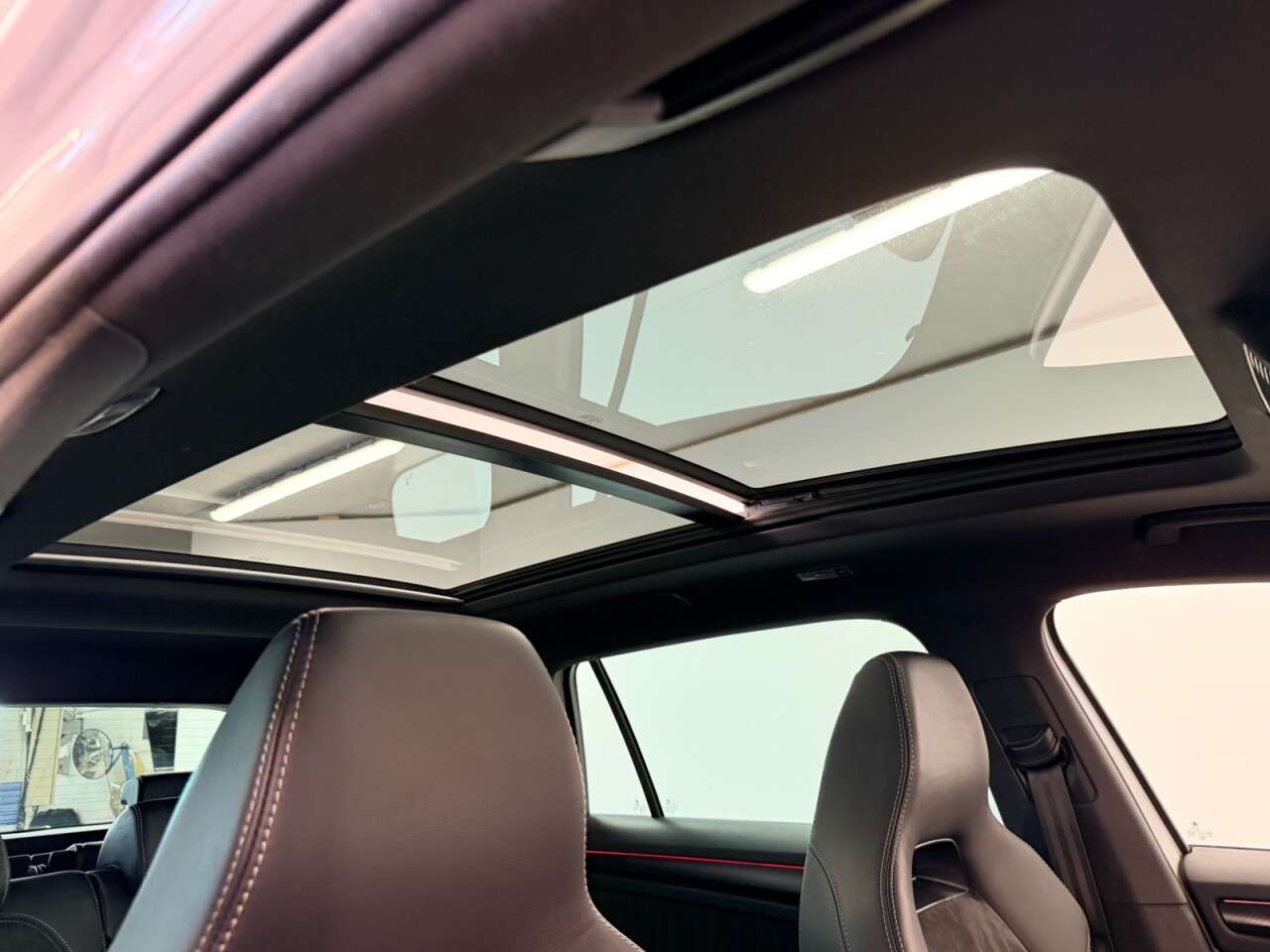 A 2019 SKODA KODIAQ 1.5 TSI ACT SPORTLINE DSG AUTO 4WD 150 BHP 7 SEATS + GLASS SUNROOF SIX MONT A 2019 SKODA KODIAQ 1.5 TSI ACT SPORTLINE DSG AUTO 4WD 150 BHP 7 SEATS + GLASS SUNROOF SIX MONT