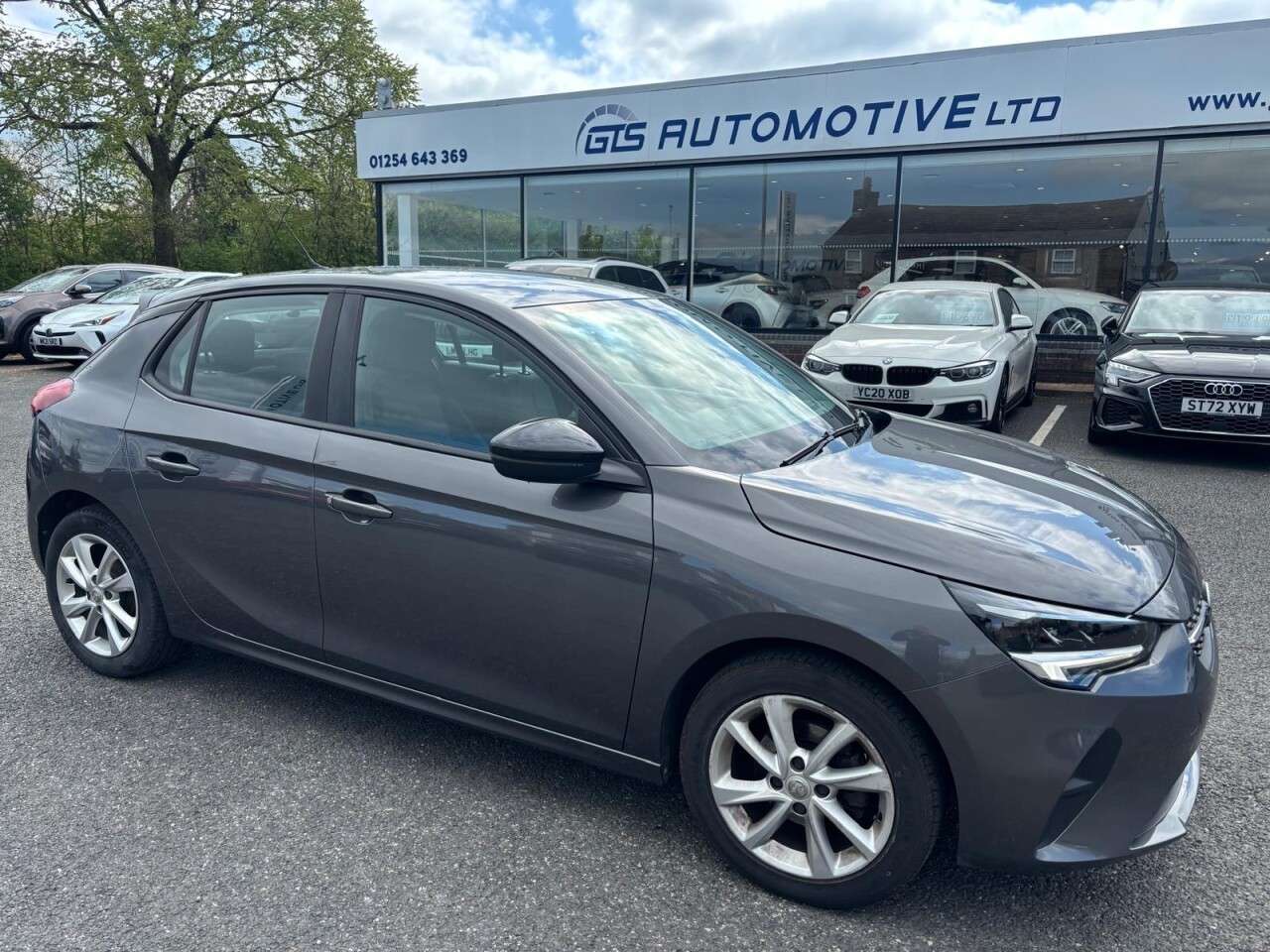 A 2020 VAUXHALL CORSA 1.2 SE FIVE DOOR 75 BHP A 2020 VAUXHALL CORSA 1.2 SE FIVE DOOR 75 BHP