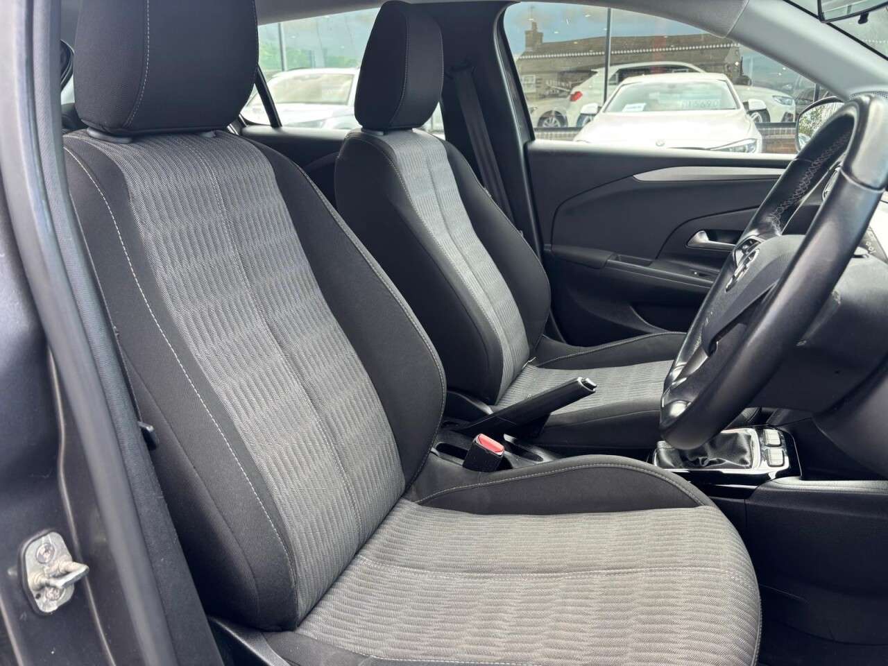 A 2020 VAUXHALL CORSA 1.2 SE FIVE DOOR 75 BHP A 2020 VAUXHALL CORSA 1.2 SE FIVE DOOR 75 BHP