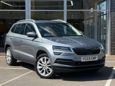A 2020 SKODA KAROQ 1.5 TSI ACT SE L DSG AUTOMATIC 150 BHP A 2020 SKODA KAROQ 1.5 TSI ACT SE L DSG AUTOMATIC 150 BHP