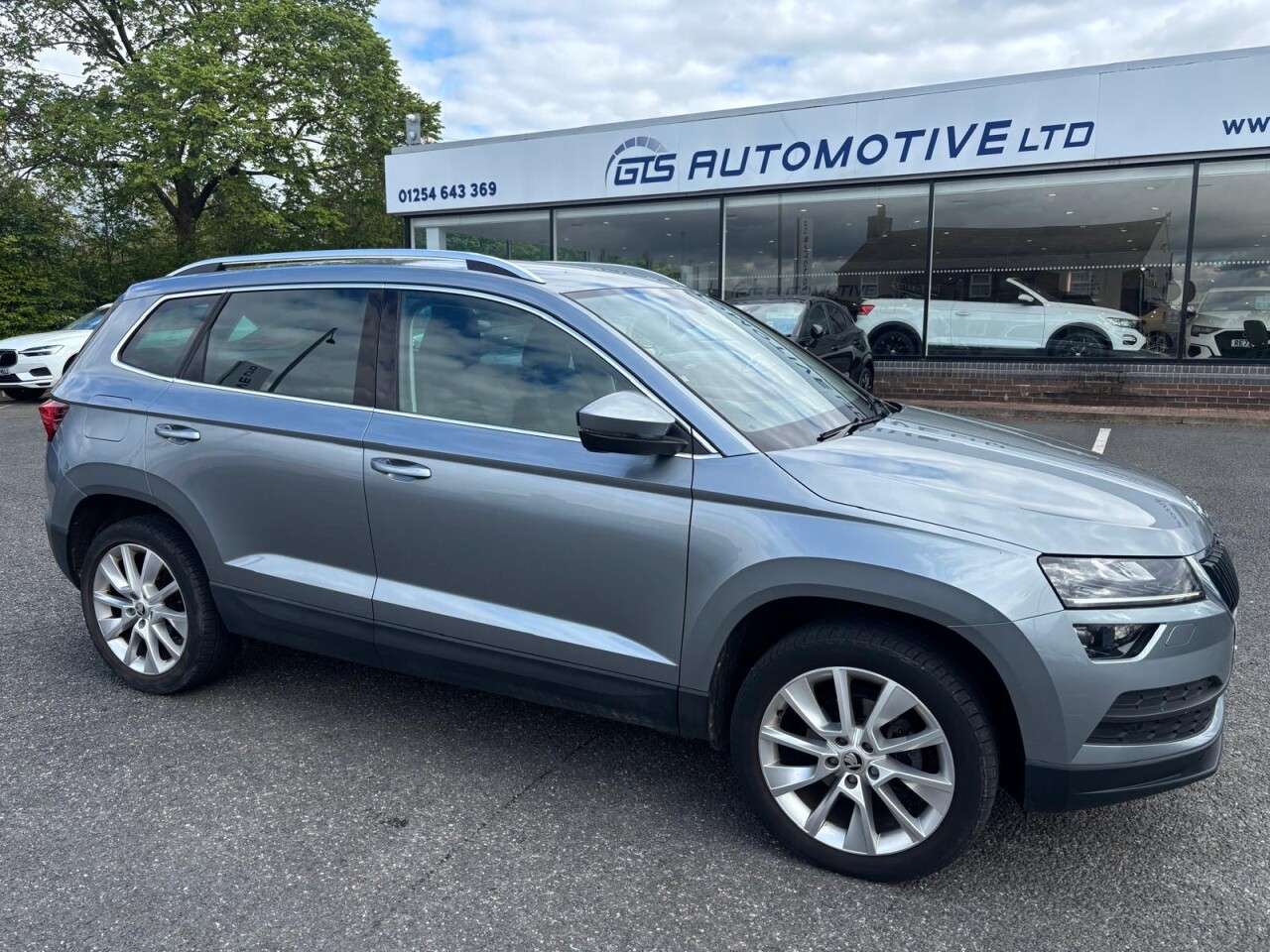A 2020 SKODA KAROQ 1.5 TSI ACT SE L DSG AUTOMATIC 150 BHP + SAT NAV + REAR CAMERA A 2020 SKODA KAROQ 1.5 TSI ACT SE L DSG AUTOMATIC 150 BHP + SAT NAV + REAR CAMERA