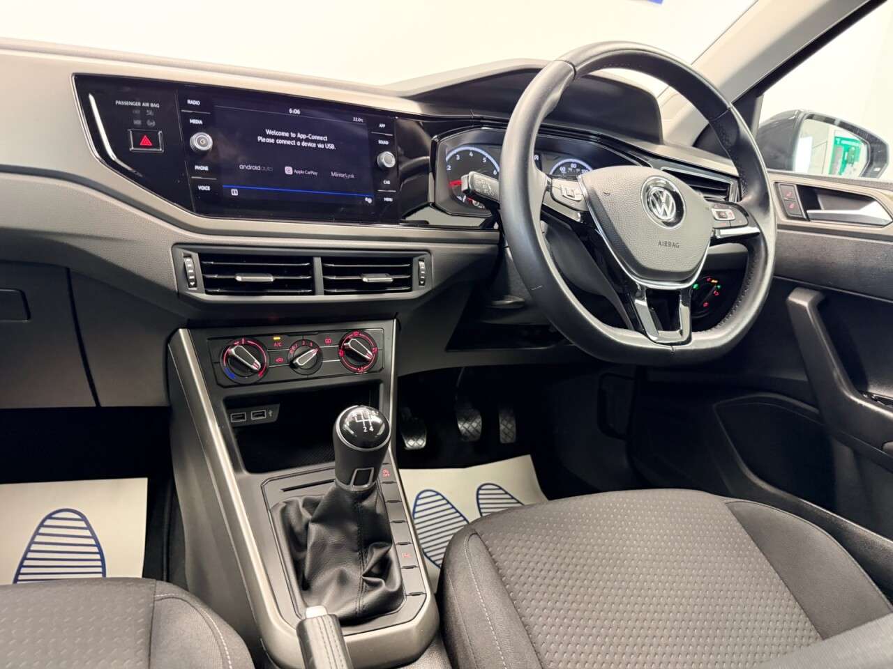 2020 VOLKSWAGEN POLO 2020 VOLKSWAGEN POLO