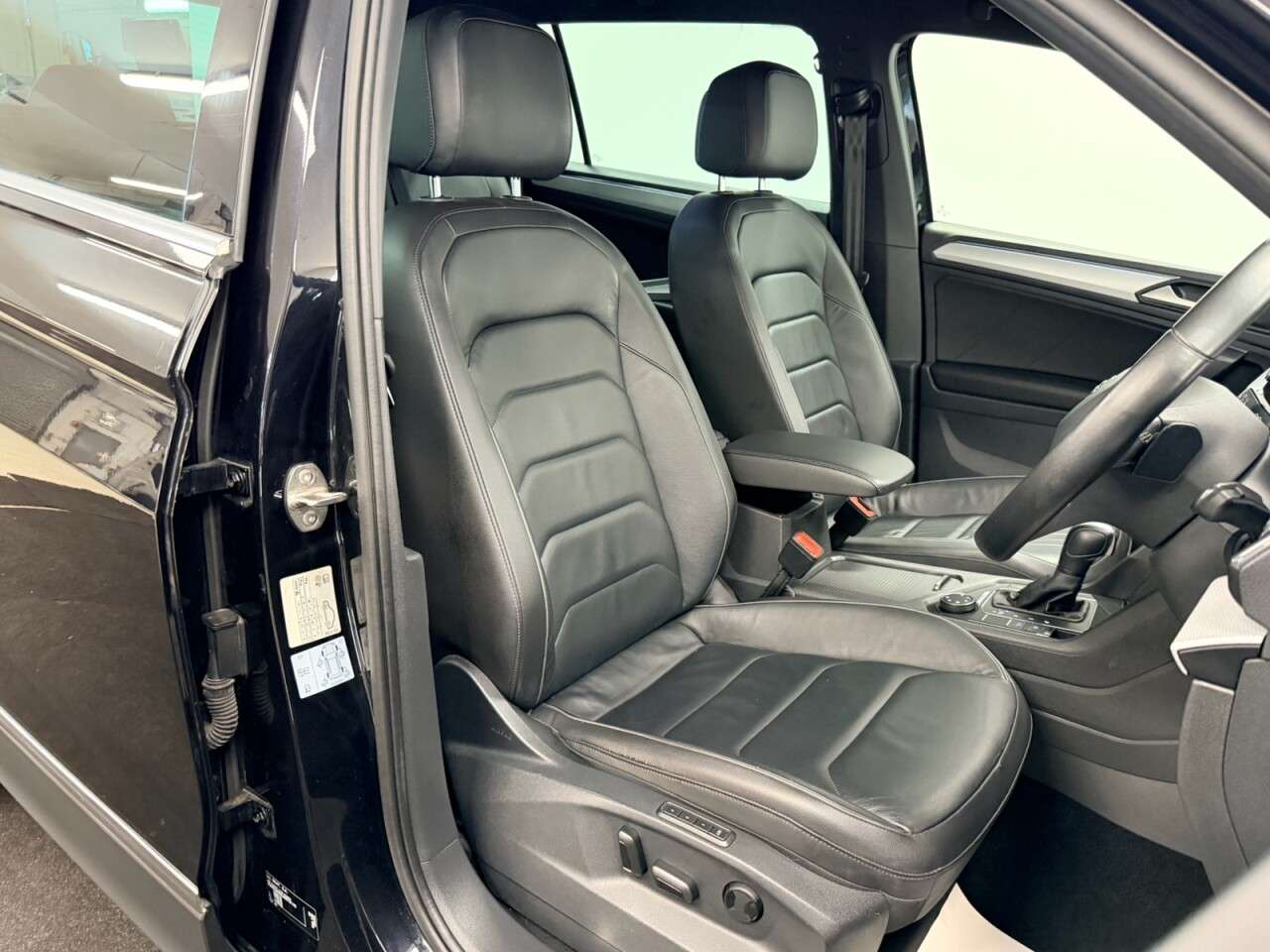 A 2020 SEAT TARRACO 2.0 TSI XCELLENCE LUX DSG 4DRIVE 4WD 190 BHP + 7 SEATS + SAT NAV + HEATED L A 2020 SEAT TARRACO 2.0 TSI XCELLENCE LUX DSG 4DRIVE 4WD 190 BHP + 7 SEATS + SAT NAV + HEATED L