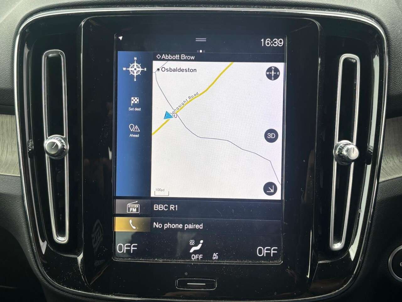 A 2019 VOLVO XC40 1.5 T3 INSCRIPTION 155 BHP A 2019 VOLVO XC40 1.5 T3 INSCRIPTION 155 BHP