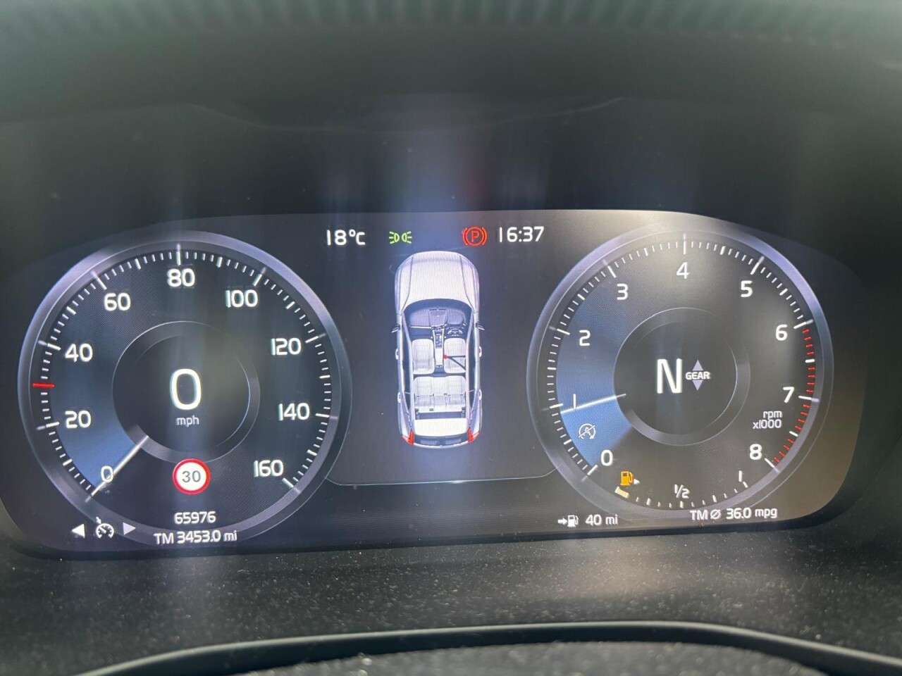 2019 VOLVO XC40 2019 VOLVO XC40