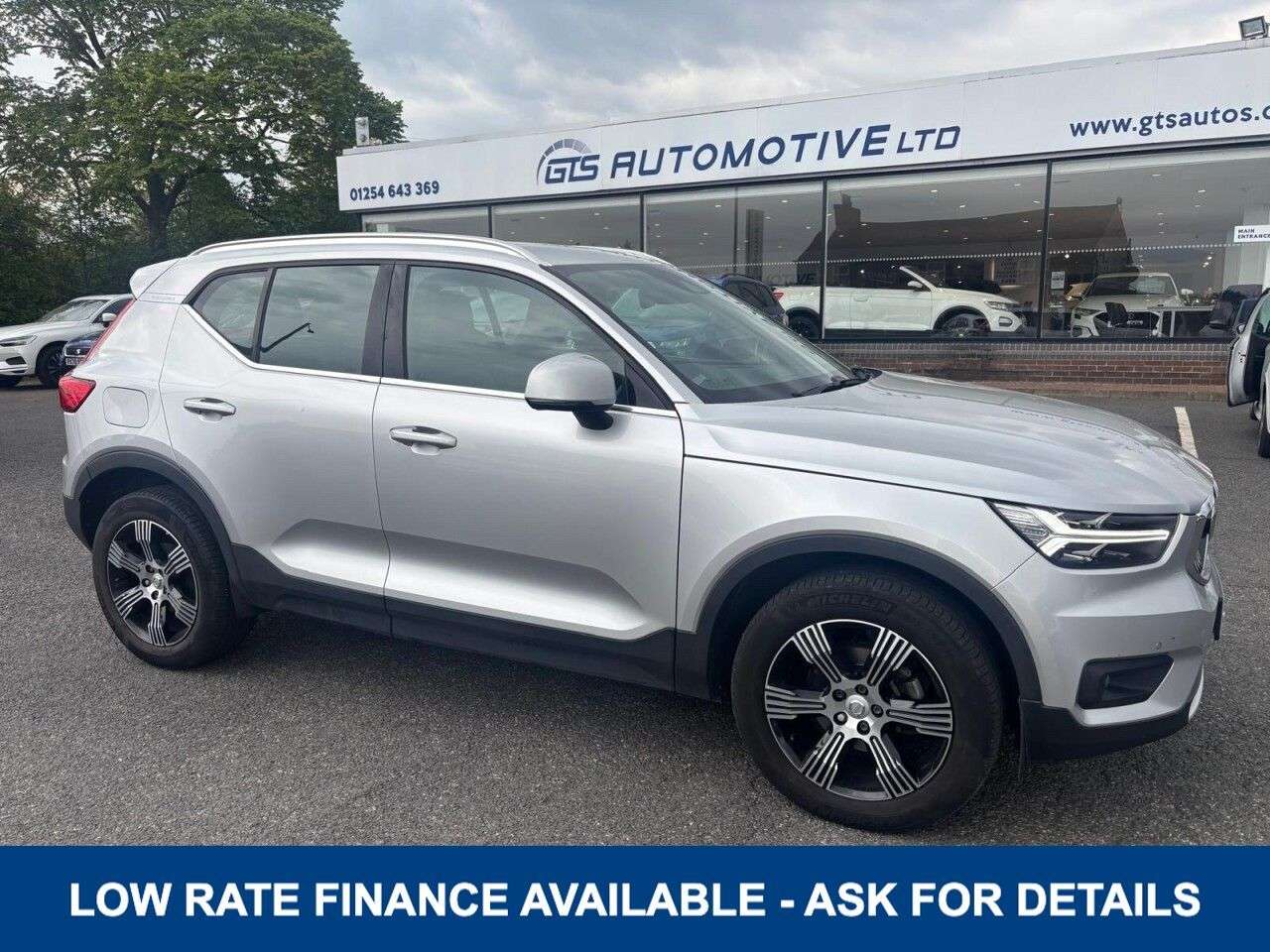 A 2019 VOLVO XC40 1.5 T3 INSCRIPTION 155 BHP A 2019 VOLVO XC40 1.5 T3 INSCRIPTION 155 BHP