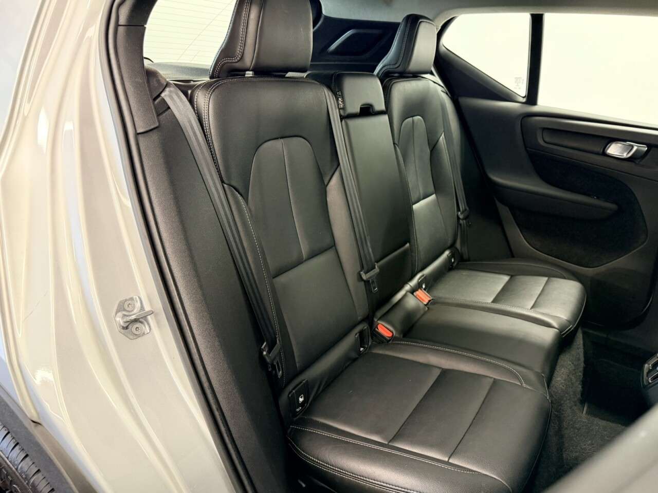 2019 VOLVO XC40 2019 VOLVO XC40