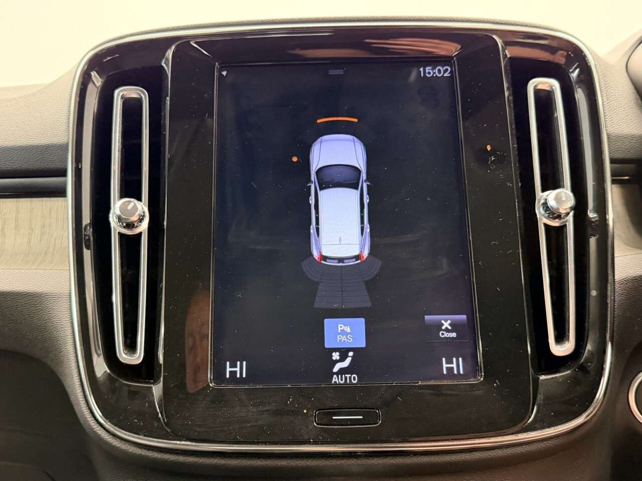 2019 VOLVO XC40 2019 VOLVO XC40
