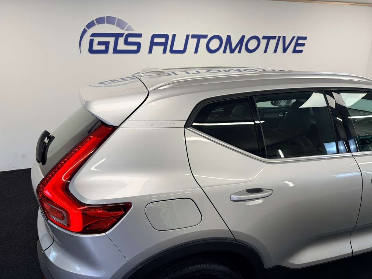 2019 VOLVO XC40 2019 VOLVO XC40