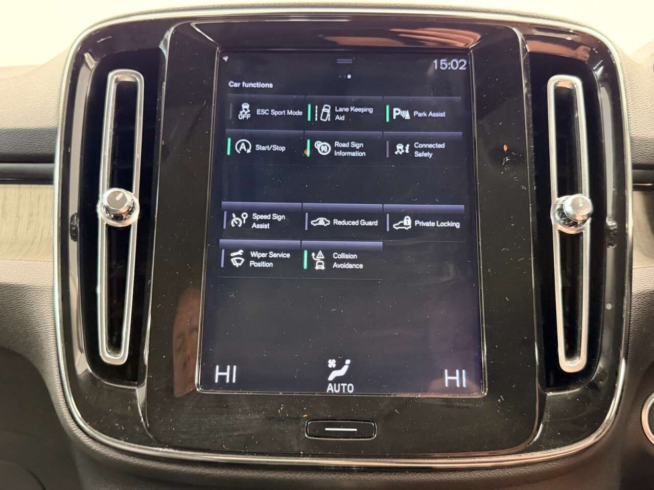 2019 VOLVO XC40 2019 VOLVO XC40