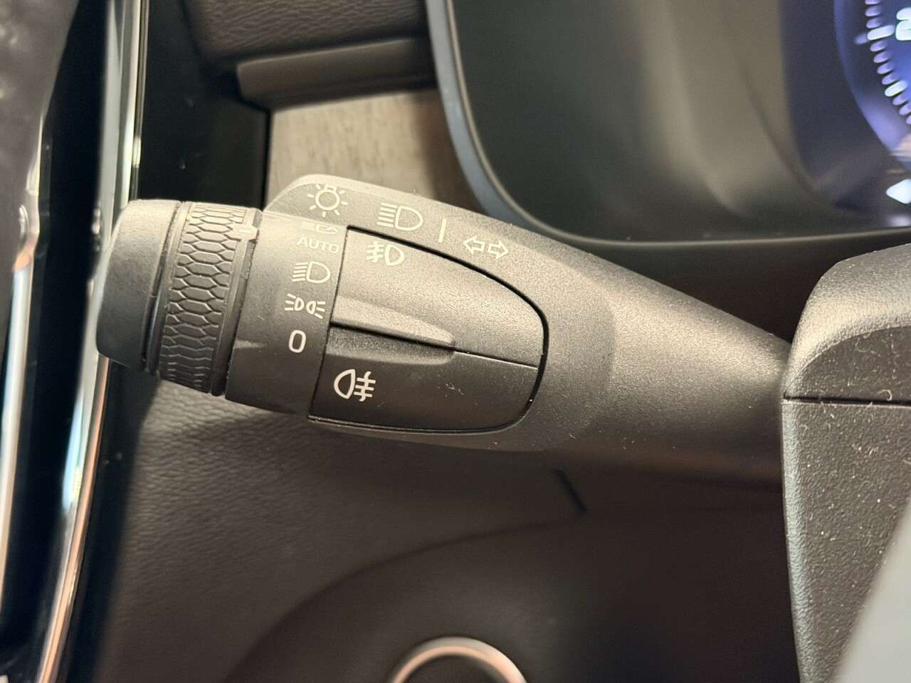 2019 VOLVO XC40 2019 VOLVO XC40