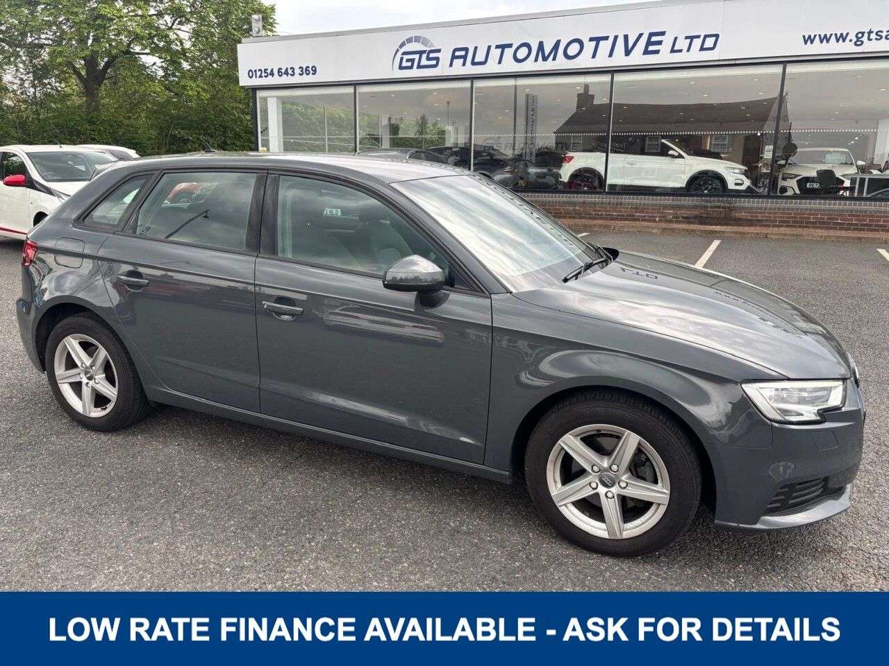 A 2019 AUDI A3 SPORTBACK 1.0 TFSI 30 SE TECHNIK FIVE DOOR 115 BHP A 2019 AUDI A3 SPORTBACK 1.0 TFSI 30 SE TECHNIK FIVE DOOR 115 BHP