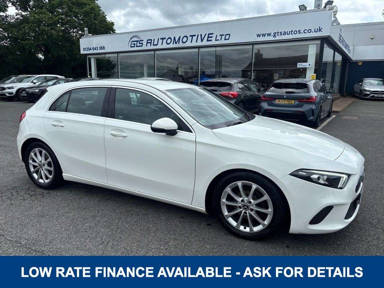A 2020 MERCEDES-BENZ A CLASS A180d SPORT FIVE DOOR 7G-DCT AUTO 115 BHP + SAT NAV + HEATED SEATS + CAMERA A 2020 MERCEDES-BENZ A CLASS A180d SPORT FIVE DOOR 7G-DCT AUTO 115 BHP + SAT NAV + HEATED SEATS + CAMERA