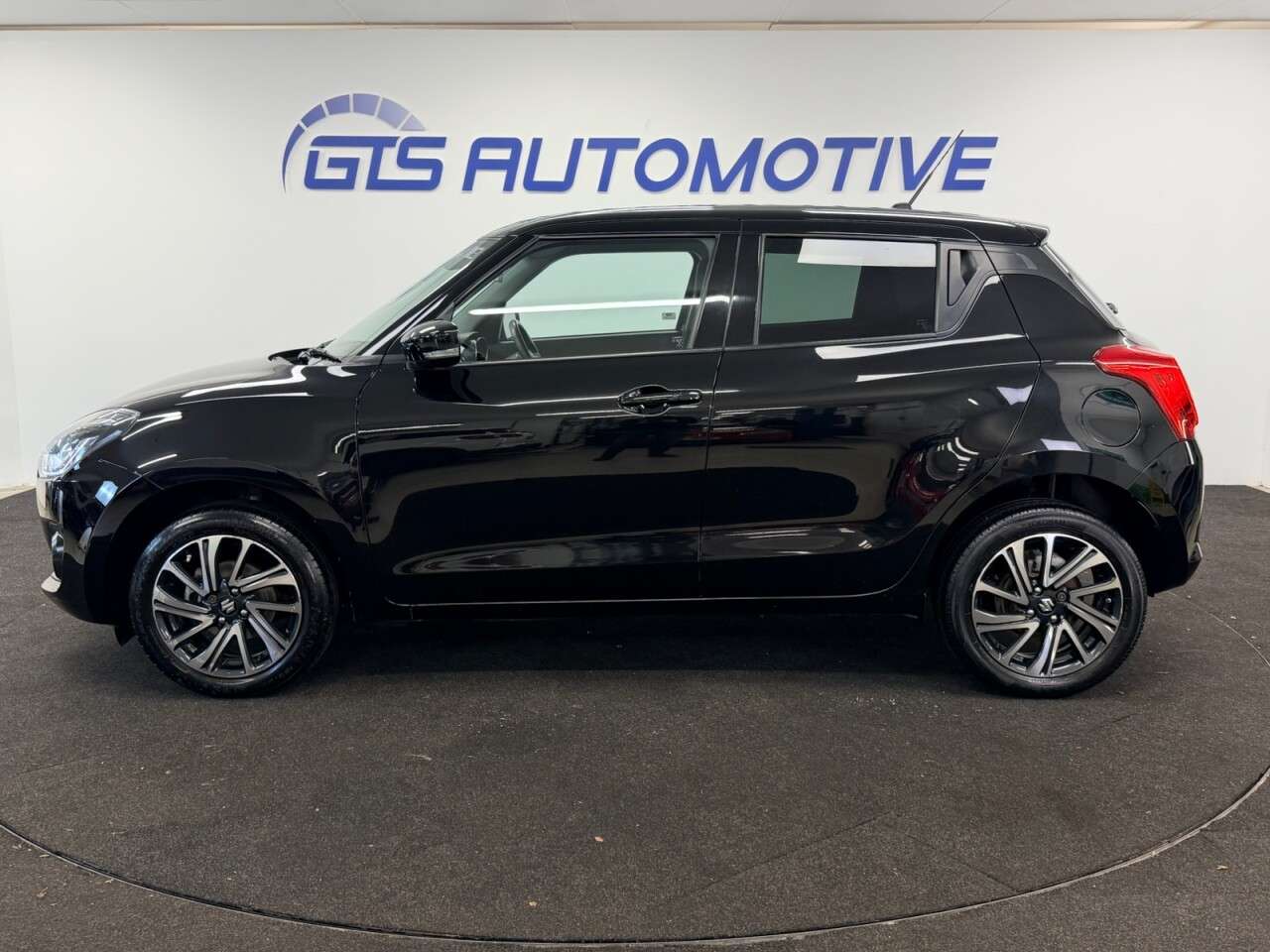 2022 SUZUKI SWIFT 2022 SUZUKI SWIFT