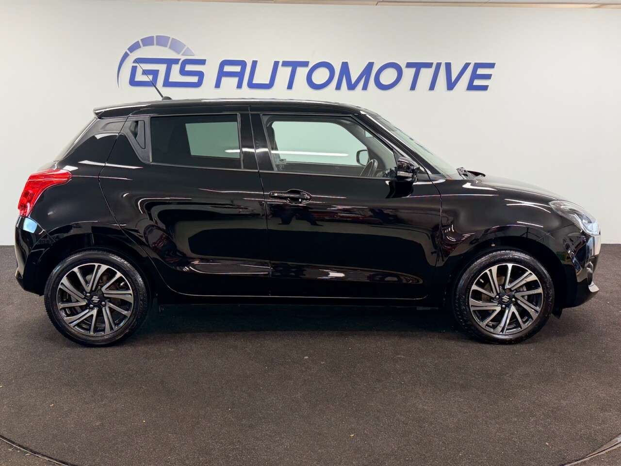2022 SUZUKI SWIFT 2022 SUZUKI SWIFT