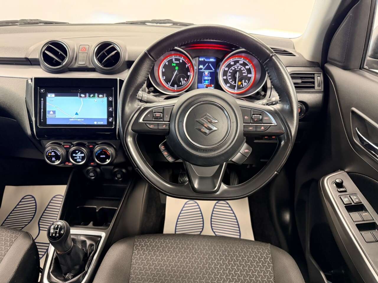 2022 SUZUKI SWIFT 2022 SUZUKI SWIFT
