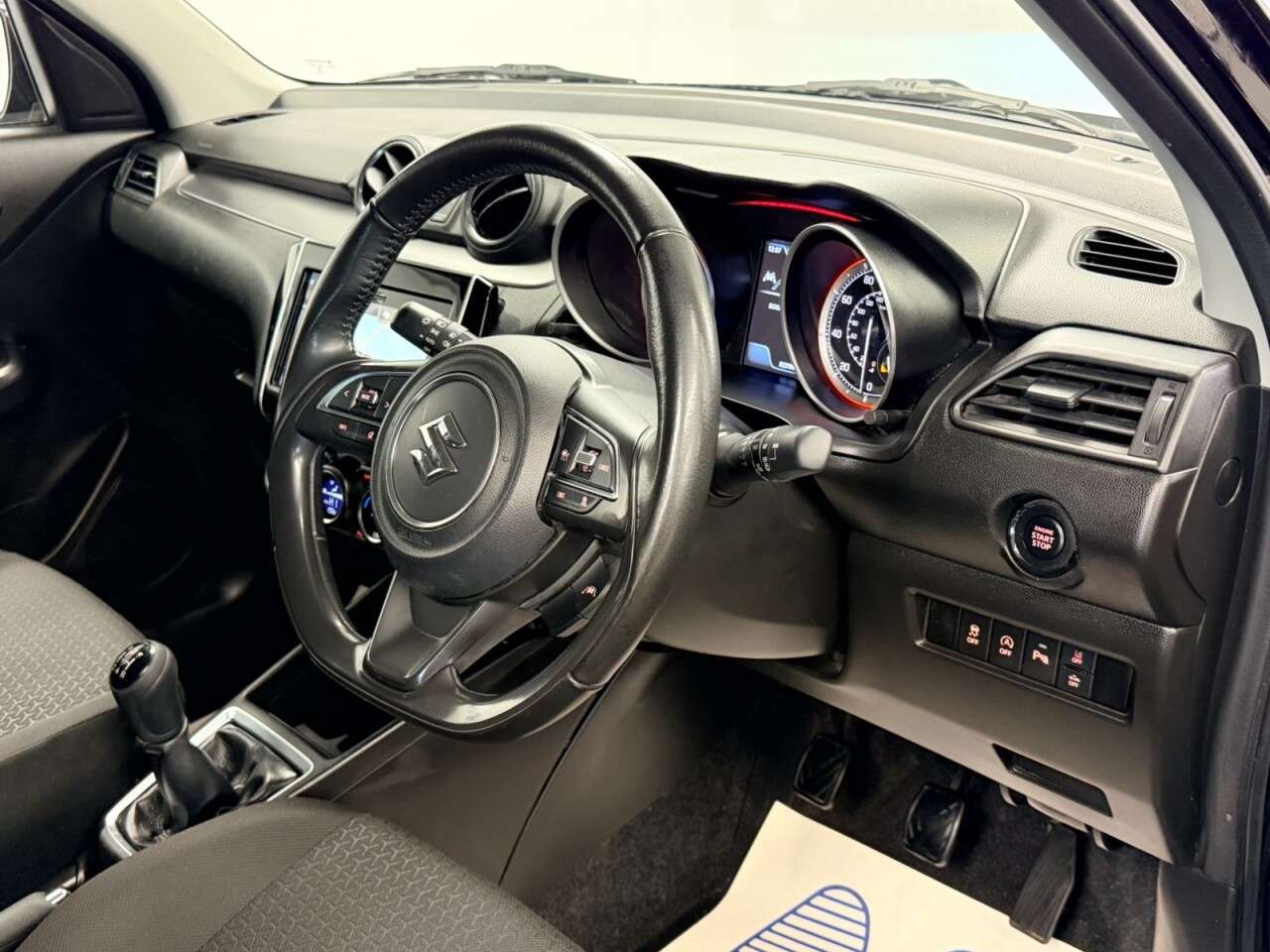 2022 SUZUKI SWIFT 2022 SUZUKI SWIFT