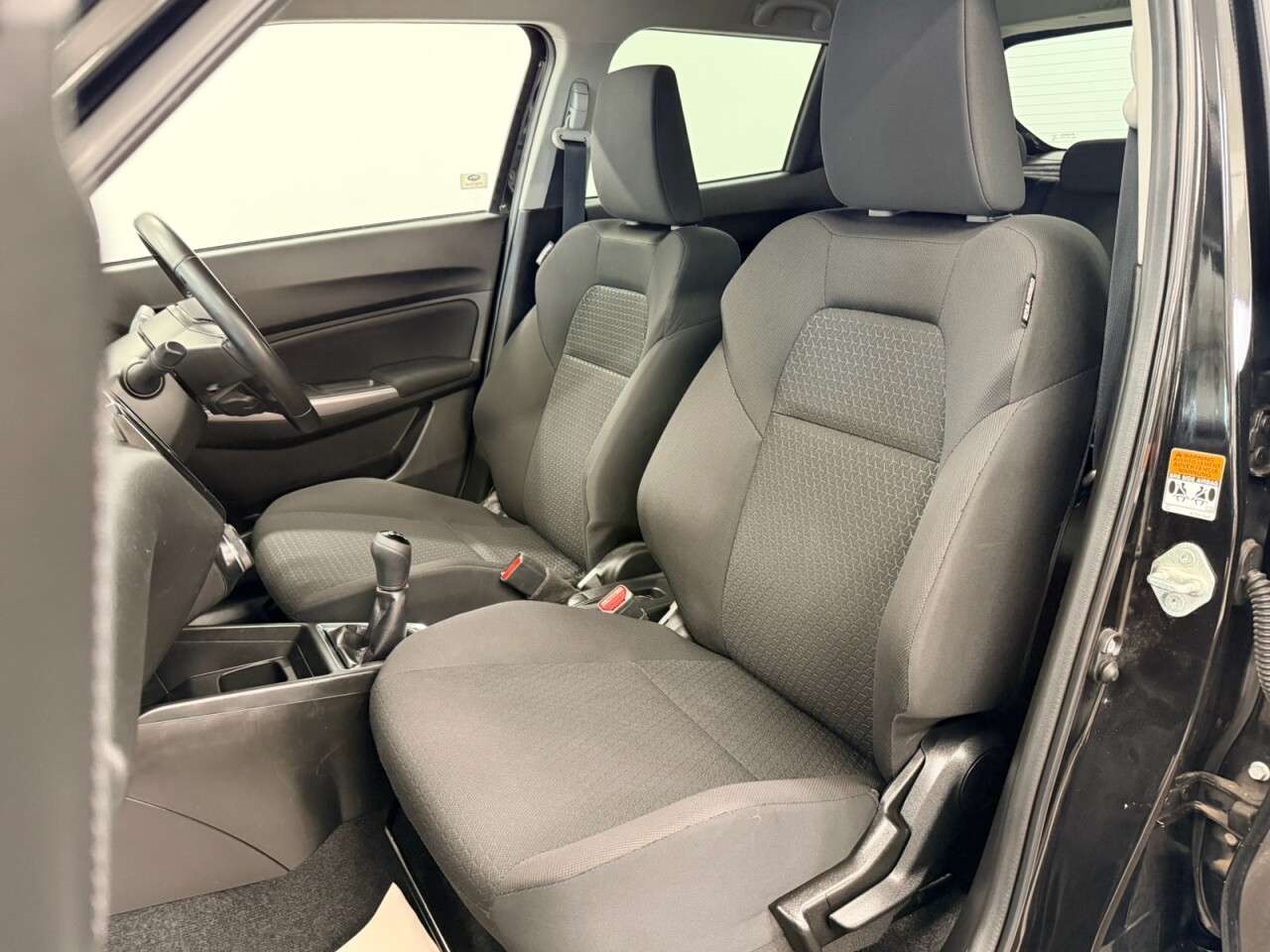 2022 SUZUKI SWIFT 2022 SUZUKI SWIFT