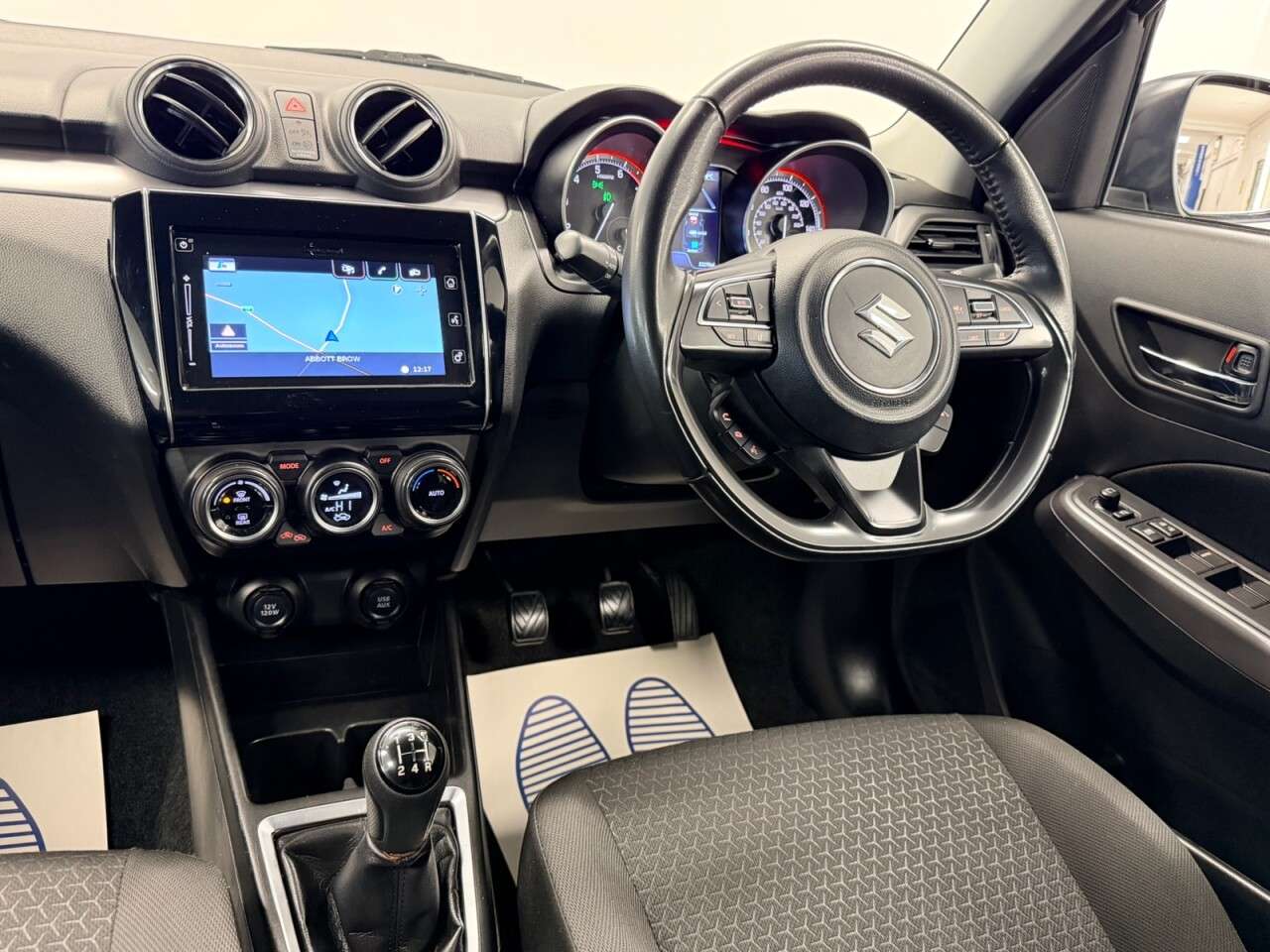 2022 SUZUKI SWIFT 2022 SUZUKI SWIFT