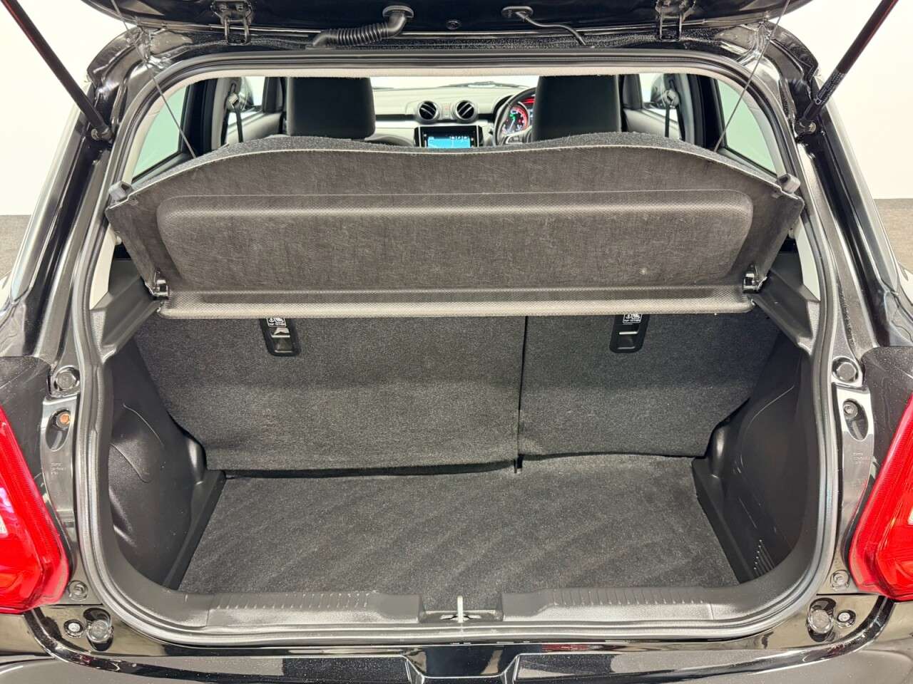2022 SUZUKI SWIFT 2022 SUZUKI SWIFT