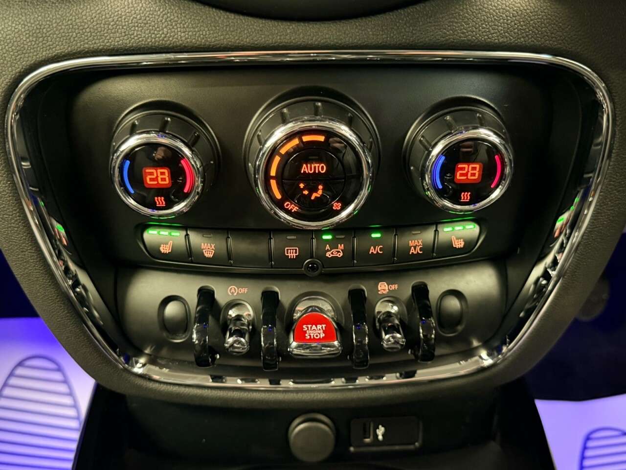 2020 MINI CLUBMAN 2020 MINI CLUBMAN
