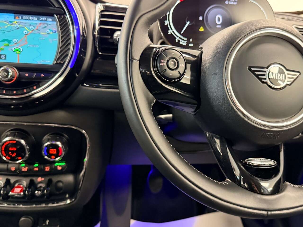 2020 MINI CLUBMAN 2020 MINI CLUBMAN