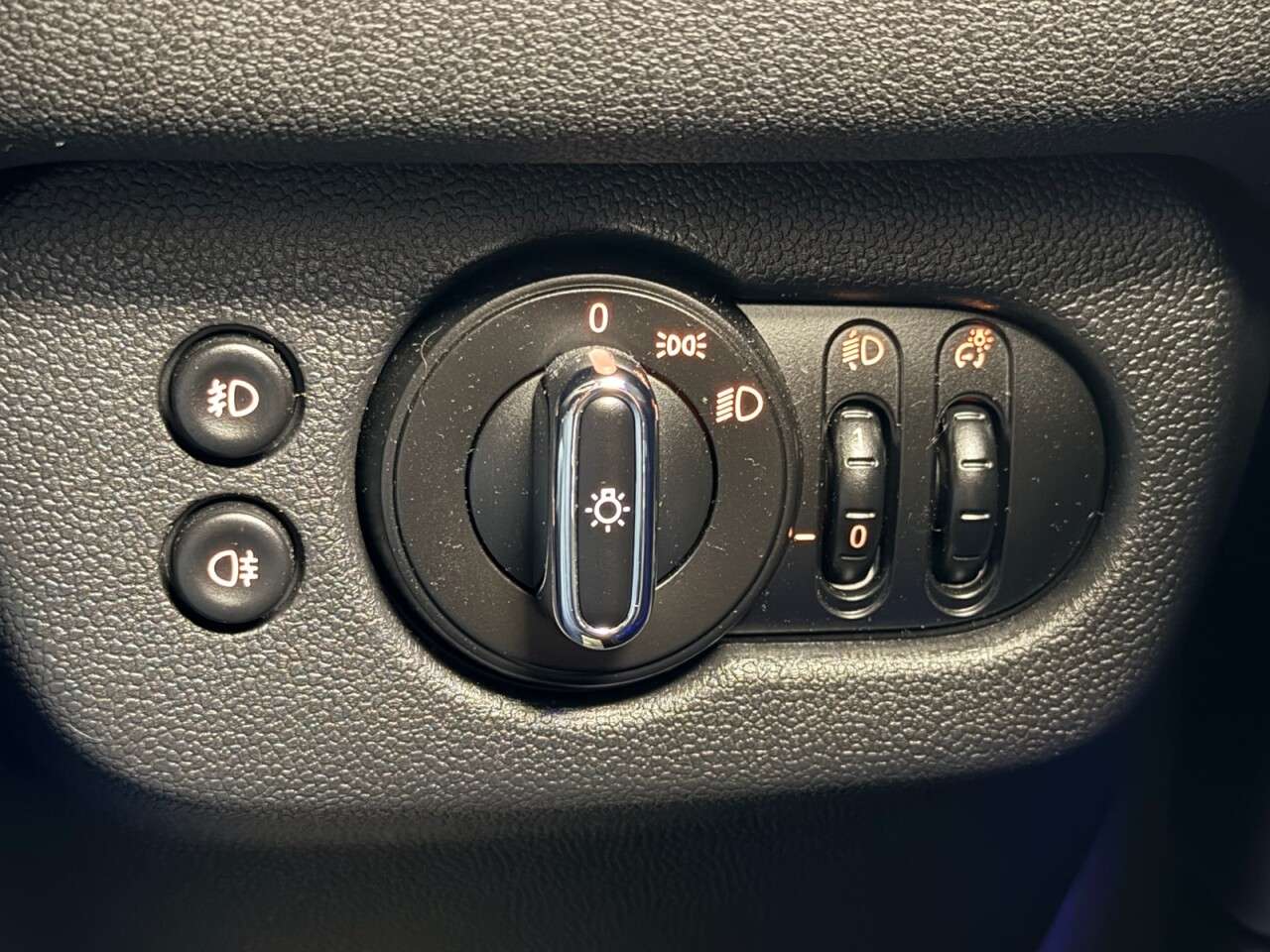 2020 MINI CLUBMAN 2020 MINI CLUBMAN