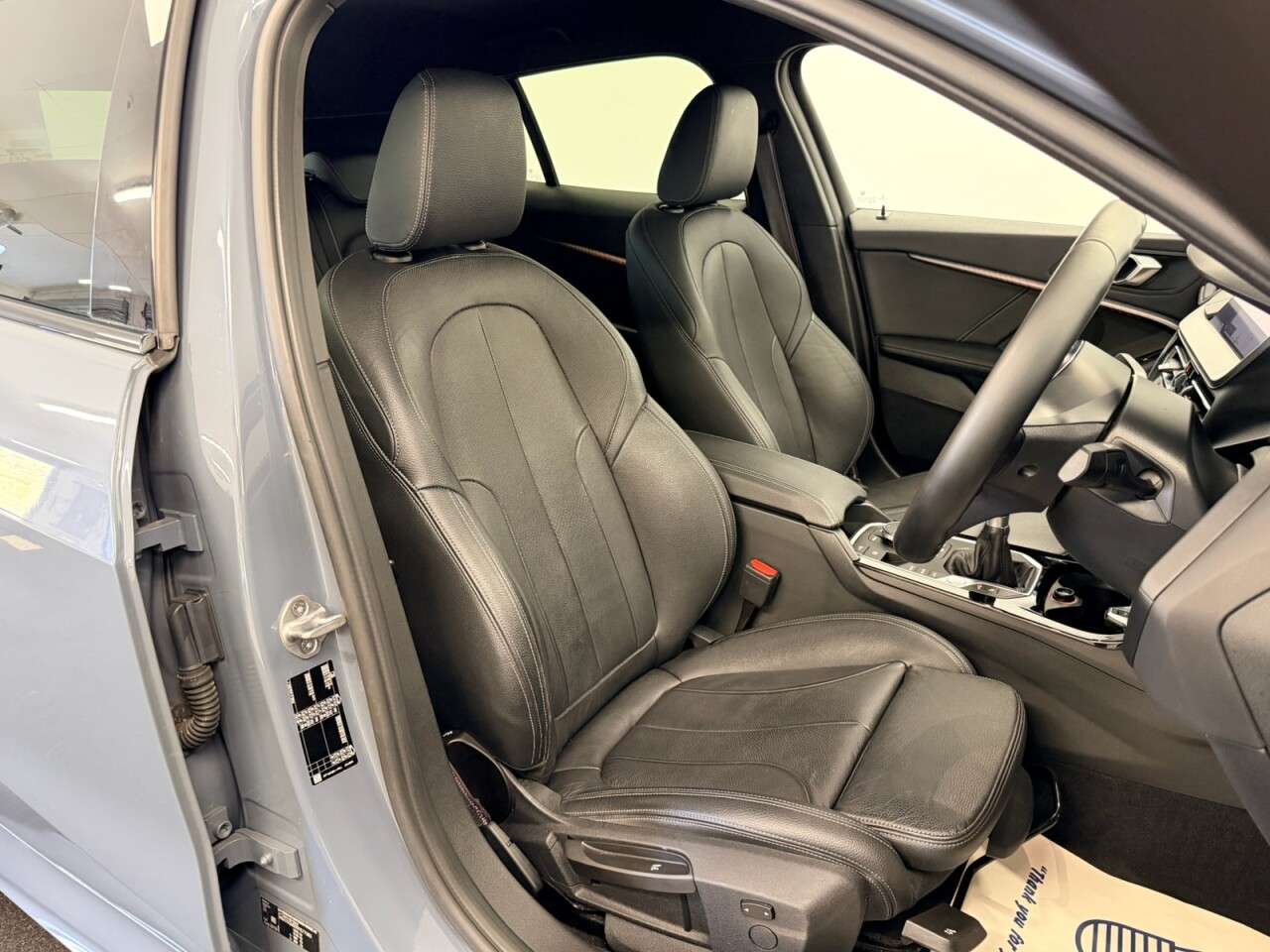 A 2019 BMW 1 SERIES 118i M SPORT PLUS PACK FIVE DOOR 140 BHP + SAT NAV + HEATED LEATHER SIX MON A 2019 BMW 1 SERIES 118i M SPORT PLUS PACK FIVE DOOR 140 BHP + SAT NAV + HEATED LEATHER SIX MON