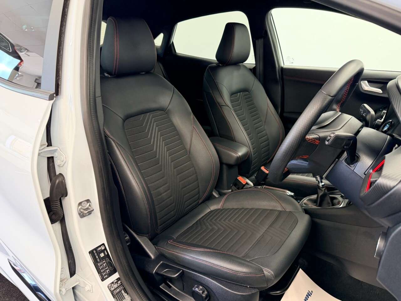 A 2021 FORD PUMA 1.0 TURBO ECOBOOST MHEV ST-LINE X 125 BHP + SAT NAV + BANG OLUFSEN SIX MONT A 2021 FORD PUMA 1.0 TURBO ECOBOOST MHEV ST-LINE X 125 BHP + SAT NAV + BANG OLUFSEN SIX MONT