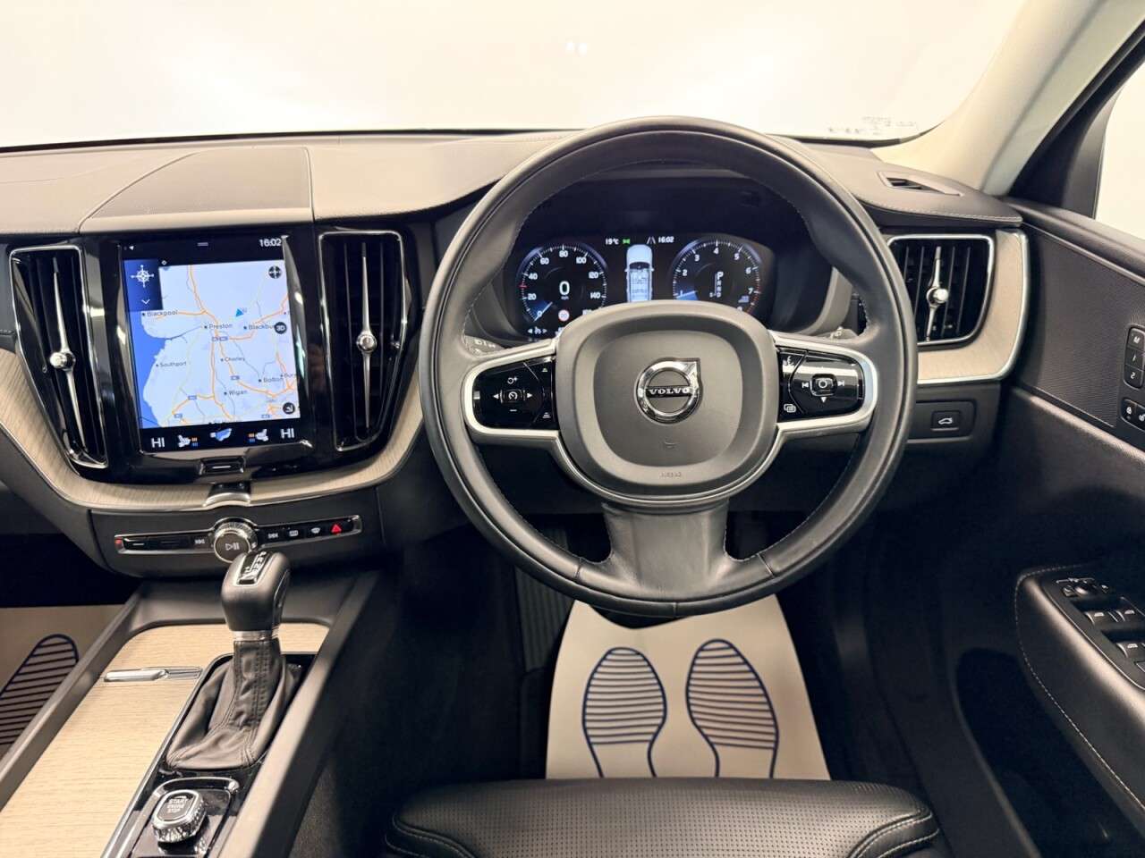 2019 VOLVO XC60 2019 VOLVO XC60