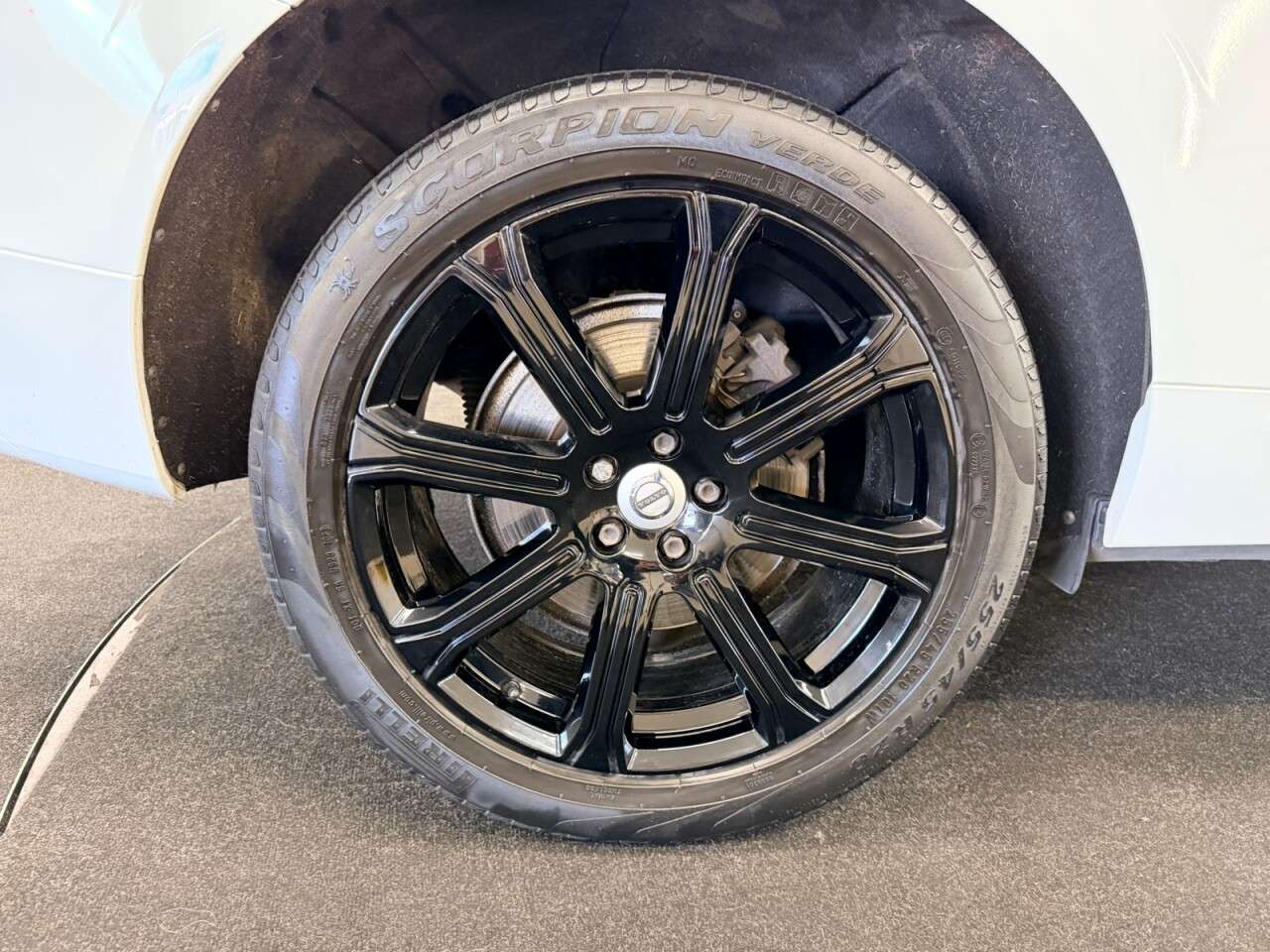 2019 VOLVO XC60 2019 VOLVO XC60