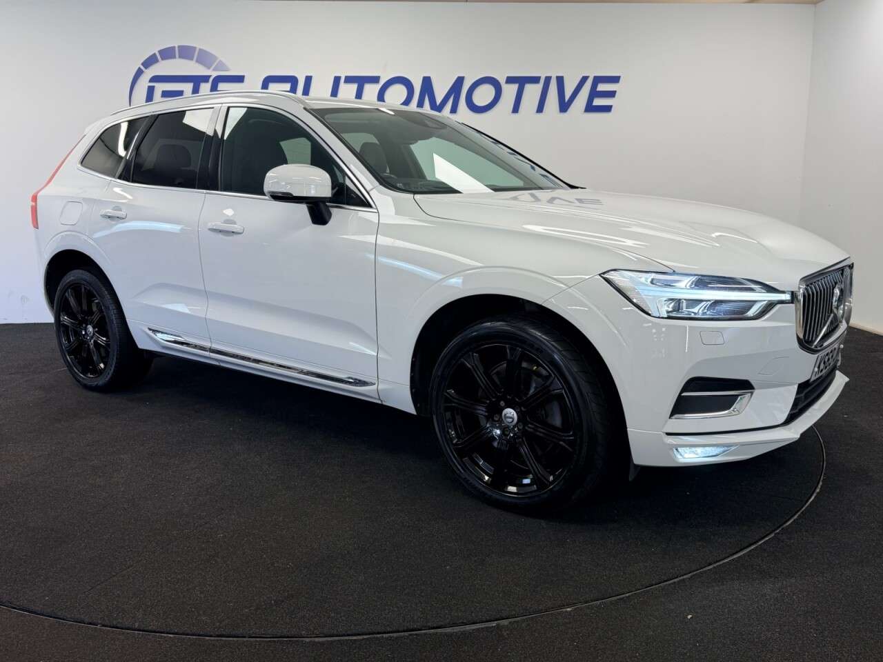2019 VOLVO XC60 2019 VOLVO XC60