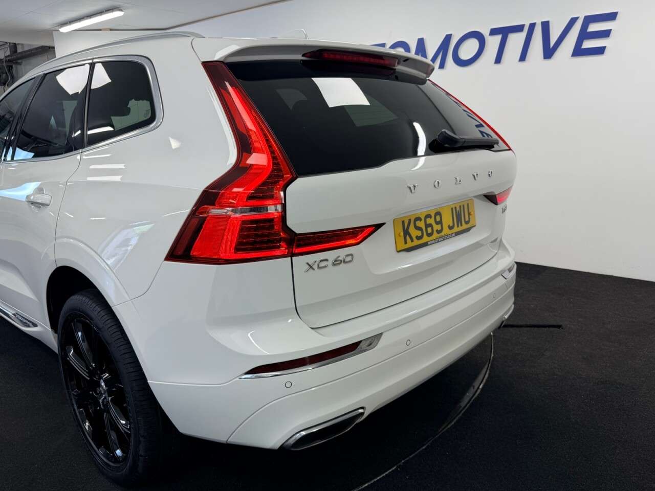 2019 VOLVO XC60 2019 VOLVO XC60