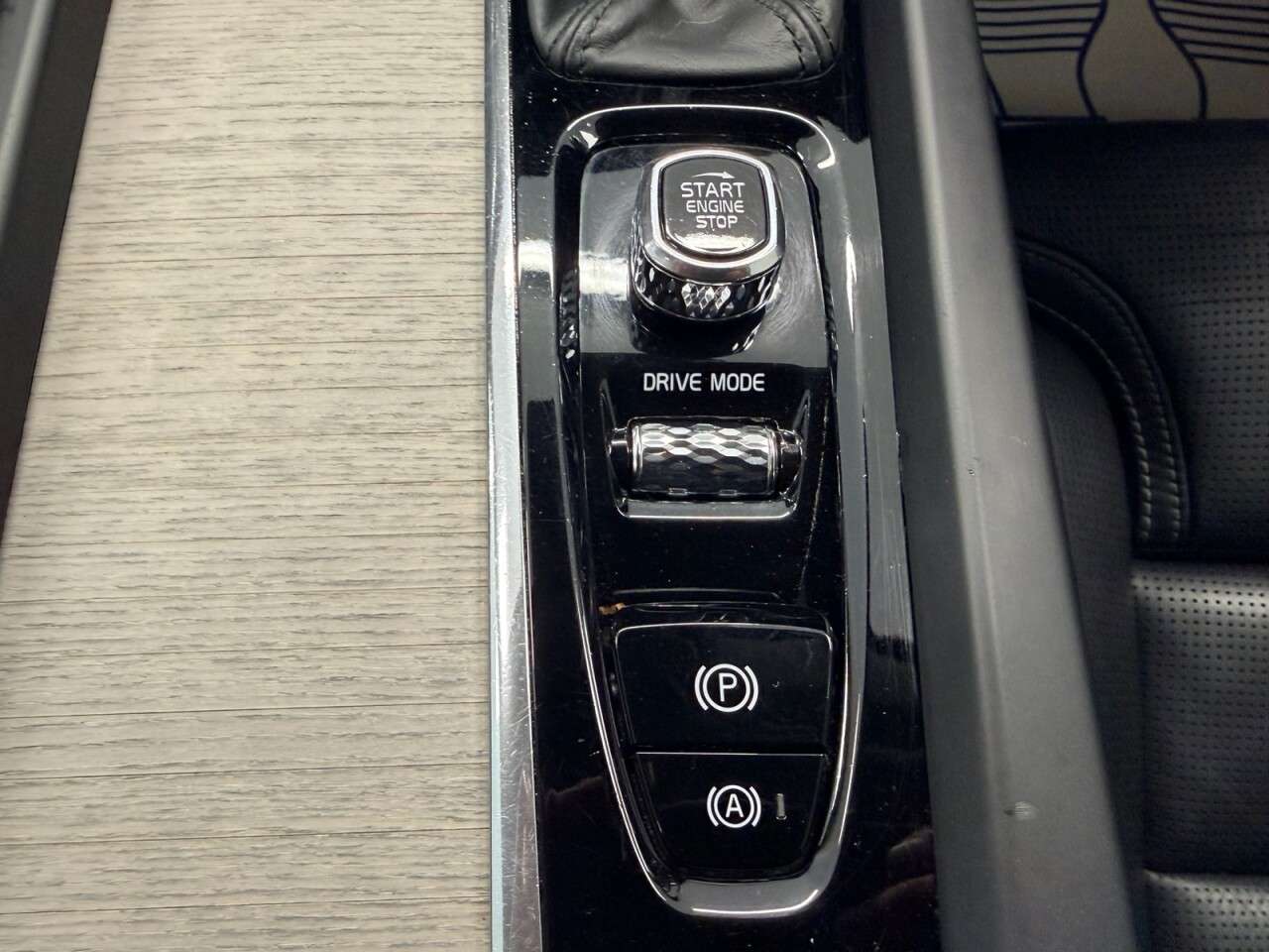 2019 VOLVO XC60 2019 VOLVO XC60