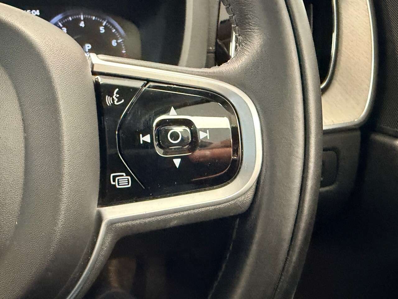 2019 VOLVO XC60 2019 VOLVO XC60