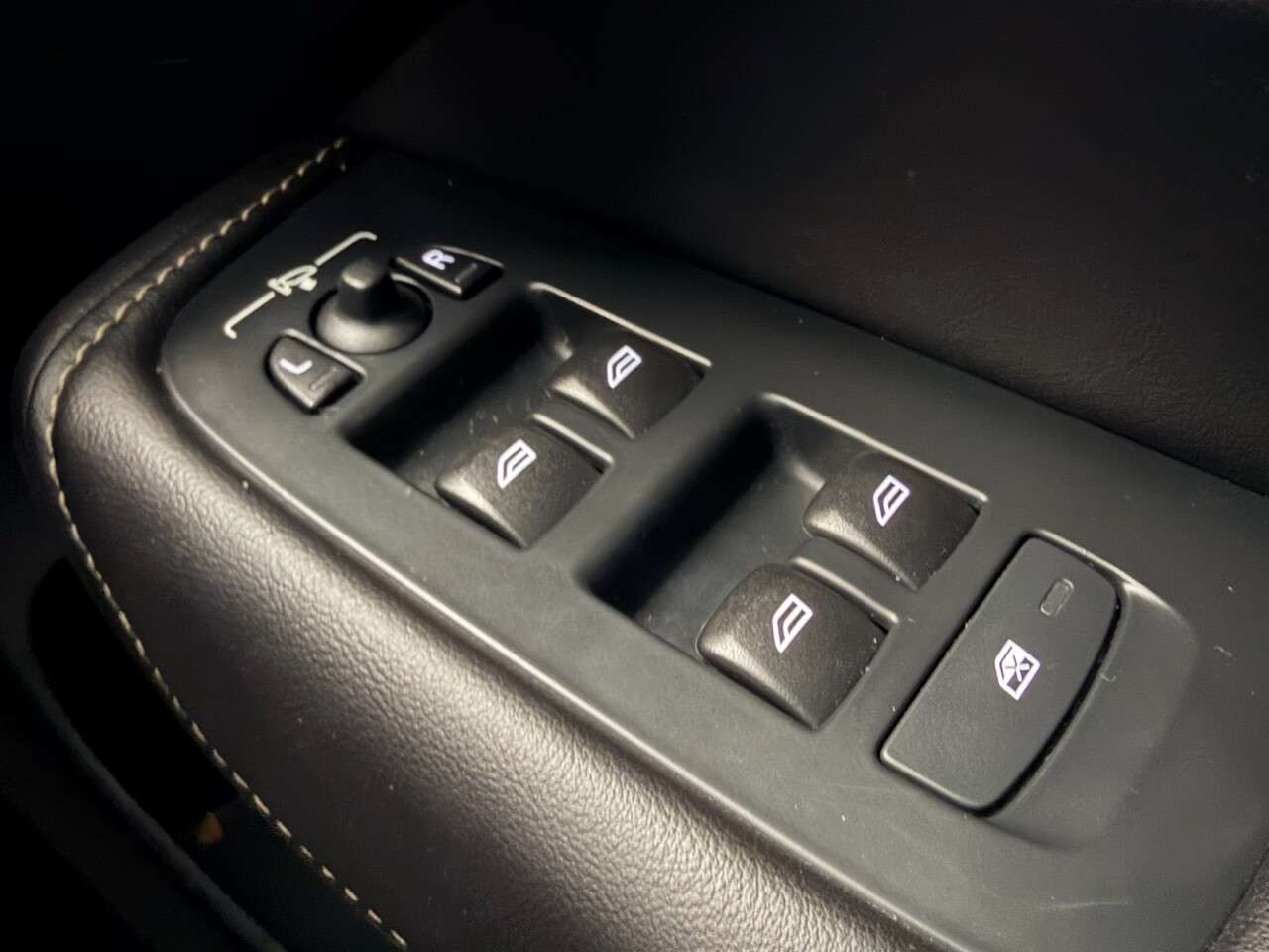 2019 VOLVO XC60 2019 VOLVO XC60