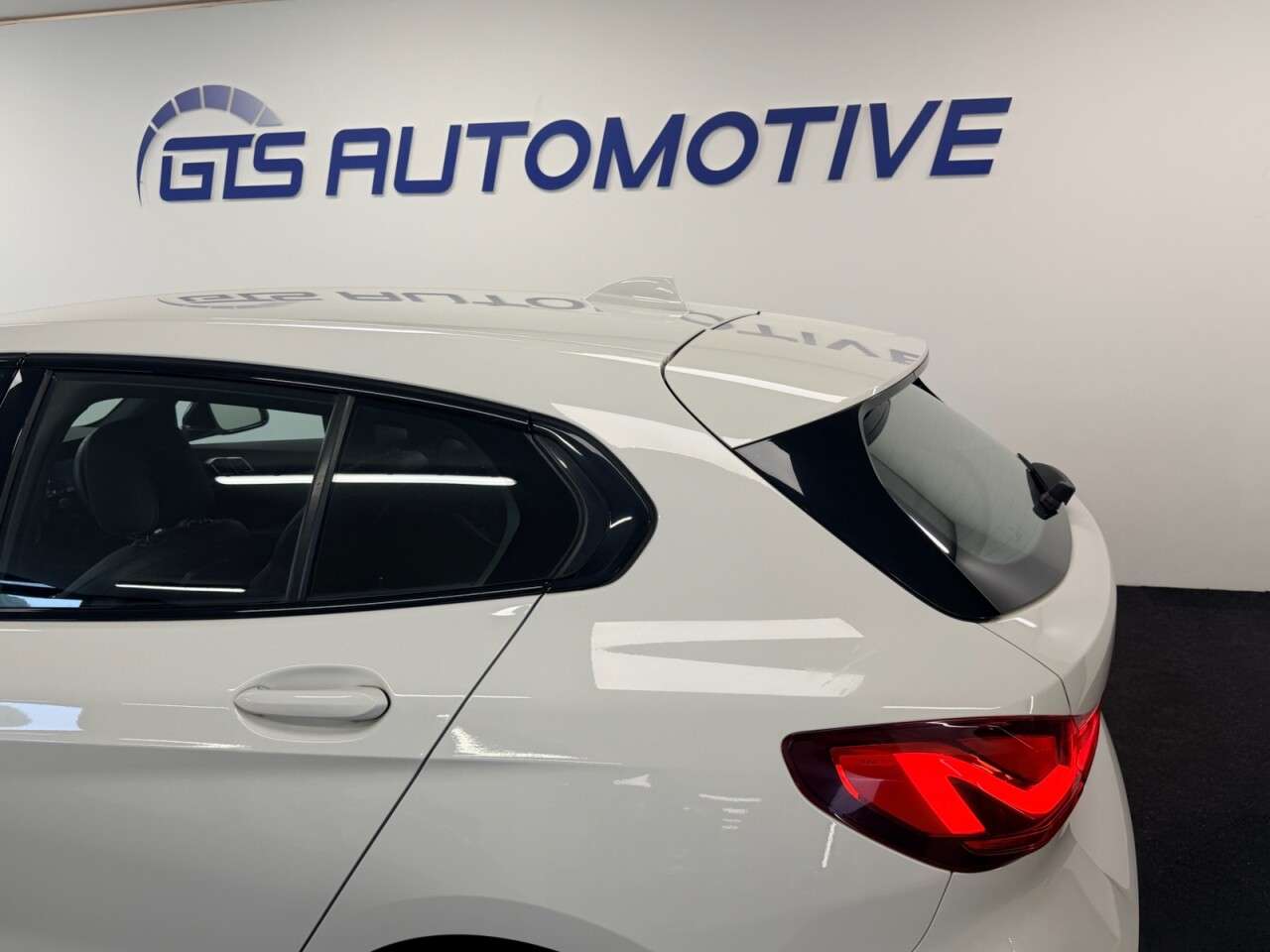 2021 BMW 1 SERIES 2021 BMW 1 SERIES