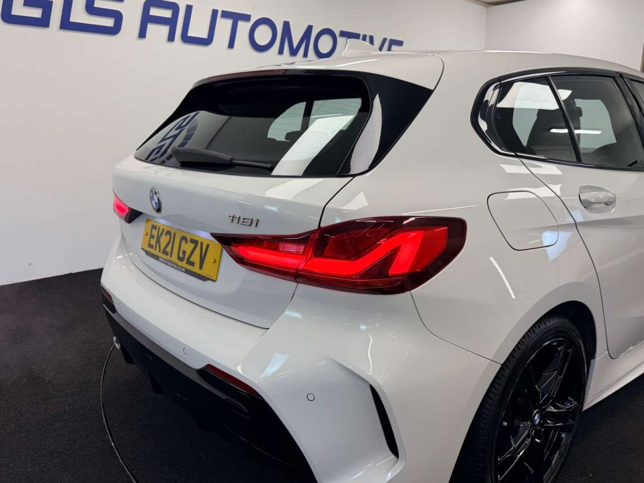 2021 BMW 1 SERIES 2021 BMW 1 SERIES