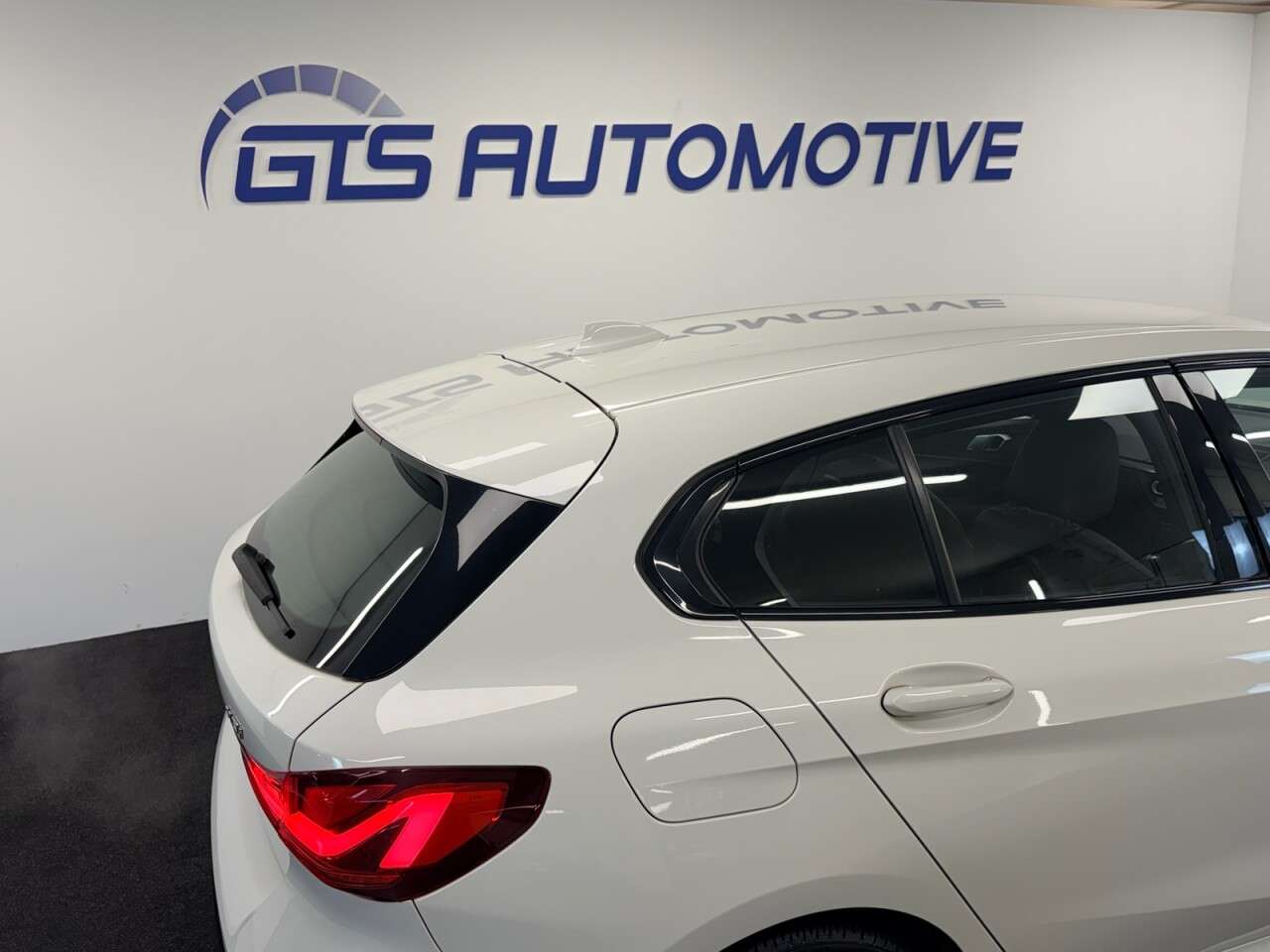2021 BMW 1 SERIES 2021 BMW 1 SERIES