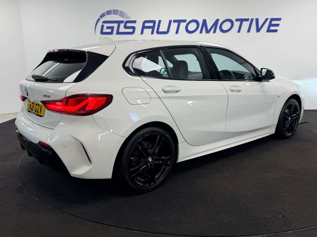 2021 BMW 1 SERIES 2021 BMW 1 SERIES